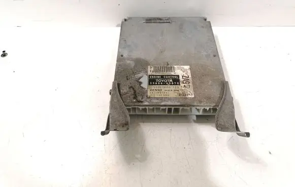 Toyota Land Cruiser (HDJ90) Engine control unit/module 8966660070 50000056