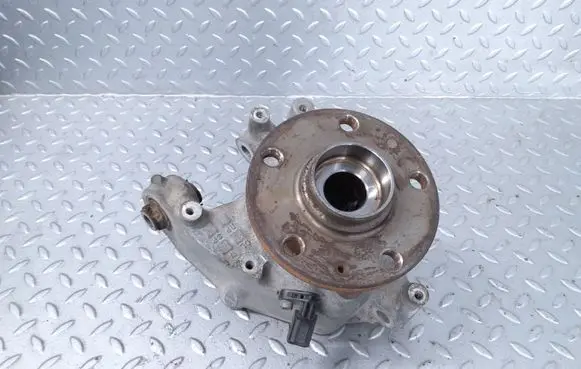 Volkswagen PASSAT CC Rear wheel hub 3C0505435G