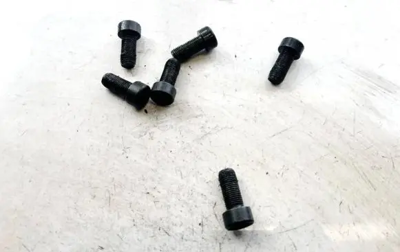 Nuts/bolts