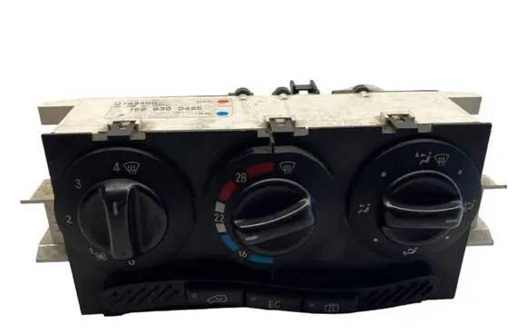 Mercedes-Benz A W168 Climate control unit 1688300485 Q143400