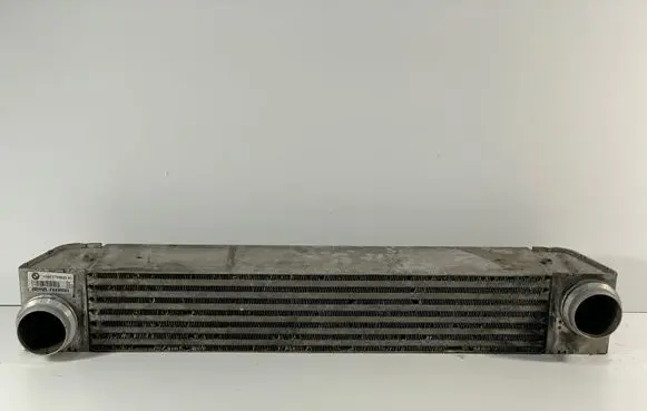 BMW 5 E60 E61 Intercooler radiator 7795823 779582301 1751779582301