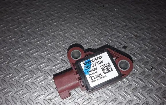 Volvo V50 Airbag deployment crash/impact sensor 30737138