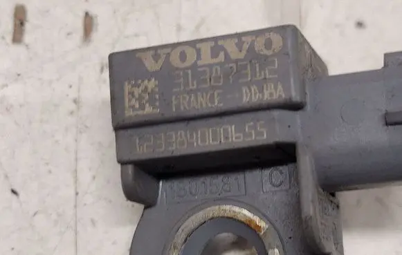Volvo V40 Airbag deployment crash/impact sensor 31387312