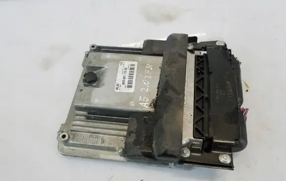 Audi A5 8T 8F Engine control unit/module ECU 8K2907115AE