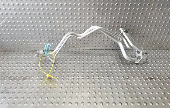 Jeep Grand Cherokee (WK) Air conditioning (A/C) pipe/hose 68105596AB