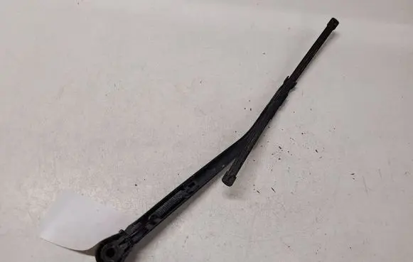 BMW 1 E81 E87 Rear wiper blade arm