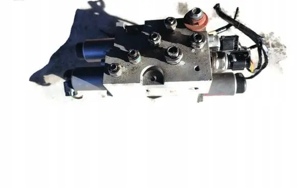 BMW X6 E71 Rear suspension camber bolt 381KM