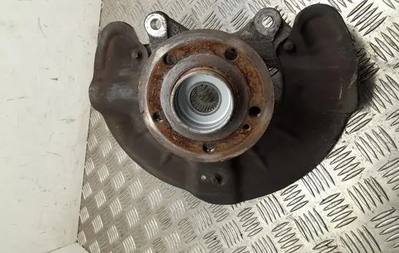 Mercedes-Benz B W247 Front wheel hub A2473320800