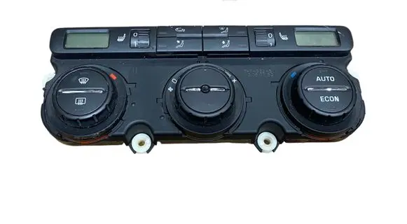 Skoda Octavia Mk2 (1Z) Climate control unit 74793251