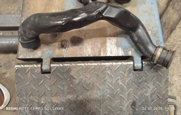 Jaguar XF X250 Air intake hose/pipe