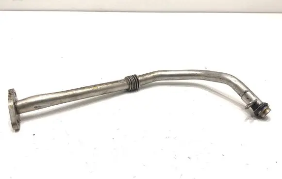 Mercedes-Benz CLA C117 X117 W117 Turbo turbocharger oiling pipe/hose 