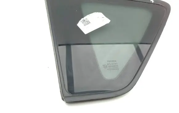 Toyota Corolla Verso AR10 Rear side window