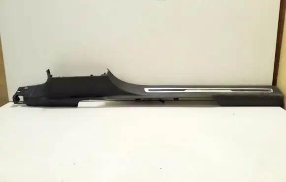 Front sill trim cover