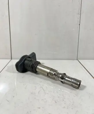 Audi TT Mk1 High voltage ignition coil 06A905115D 78251001