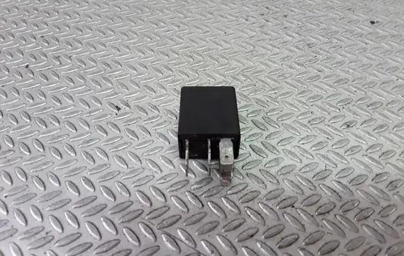 Renault Clio II Other relay 7700414484