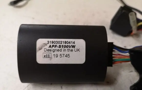 Volkswagen Touareg I Aerial antenna amplifier 195745