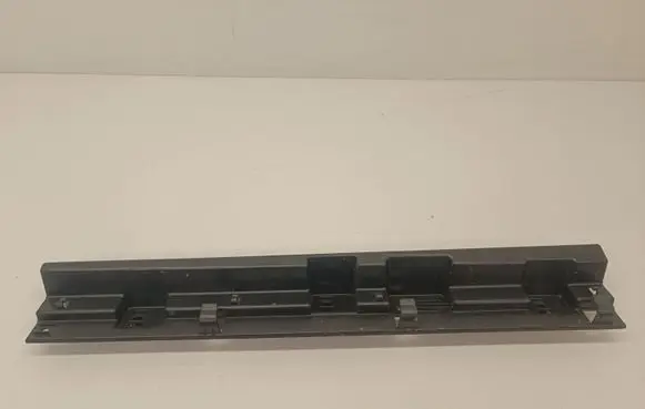 BMW 2 F46 Sill/side skirt trim 7301939