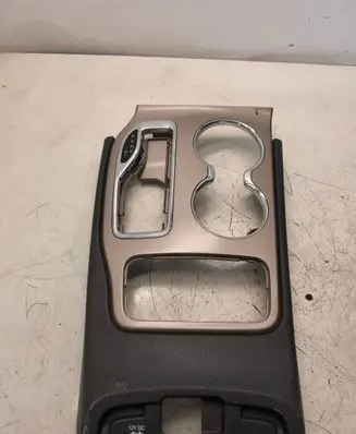 Jeep Grand Cherokee Gear shifter surround trim plastic 5VK202X9AE