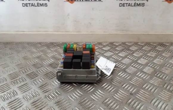 Iveco Daily 4th gen Fuse module 69501171