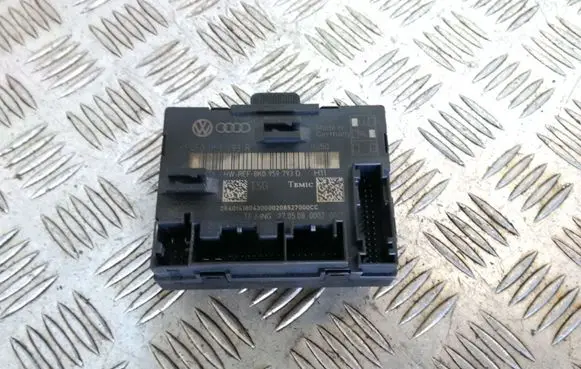 Audi Q7 4L Door control unit/module 4F0959793R 8K0959793D