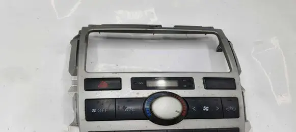 Toyota Avensis Verso Climate control unit 5590044270 1464309625