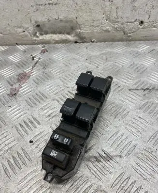 Toyota RAV 4 (XA30) Electric window control switch