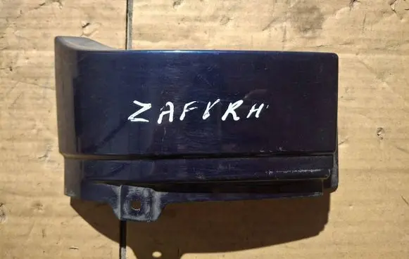 Opel Zafira A Rear/tail light trim molding 90580803 2225517