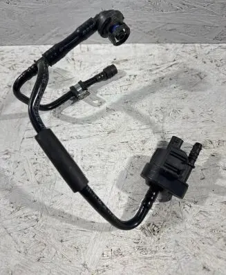 Porsche Macan (95B) Vacuum valve 06H906517
