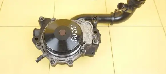 Mercedes-Benz C W204 Water pump A6512001501 28SP15