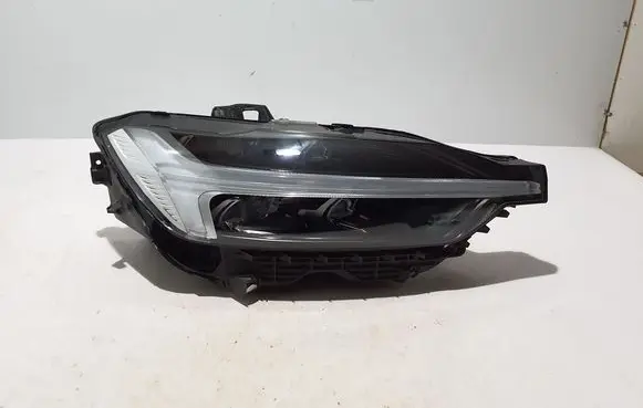 Volvo XC60 Headlight/headlamp 32404706
