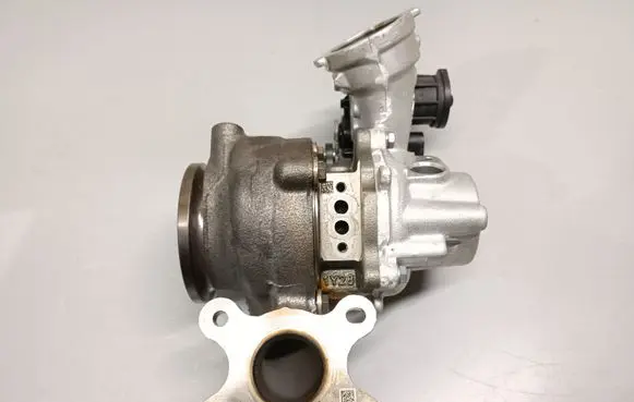 Skoda Kamiq Turbo 250422000355 05C145701B 505C145704