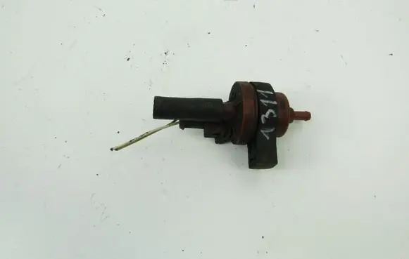 Nissan Almera Tino Valve vacuum 