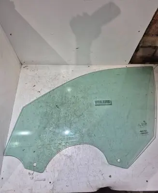 BMW X6M G06 F96 Front door window glass four-door 00054581
