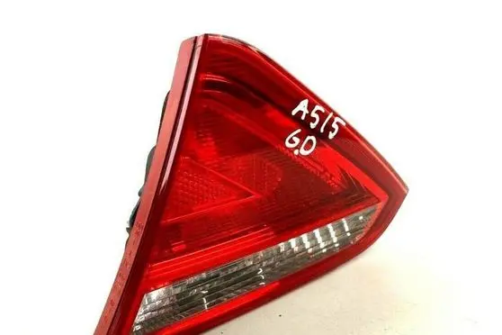Audi A5 8T 8F Tailgate rear/tail lights 8T0945094