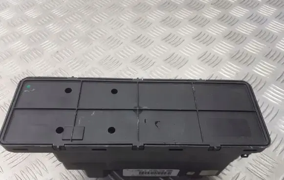 Mercedes-Benz CLK A208 C208 Central locking vacuum pump 2088001148