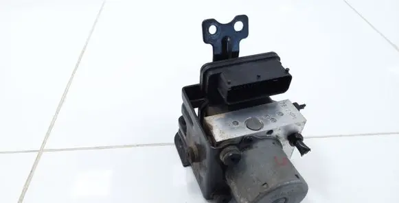 KIA Sportage ABS Pump 589203U310