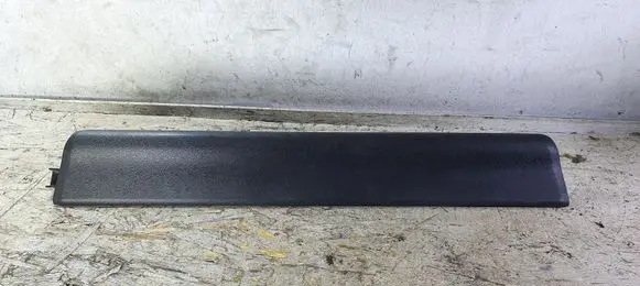 Volvo XC90 Front sill trim cover
