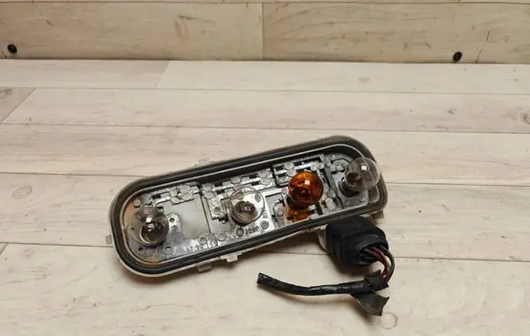 Audi A4 S4 B6 8E 8H Tail light bulb cover holder 8E9945257