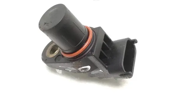 Mercedes-Benz ML W164 Camshaft position sensor A0051531328