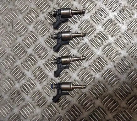 BMW 1 F20 F21 Fuel injector 0261500