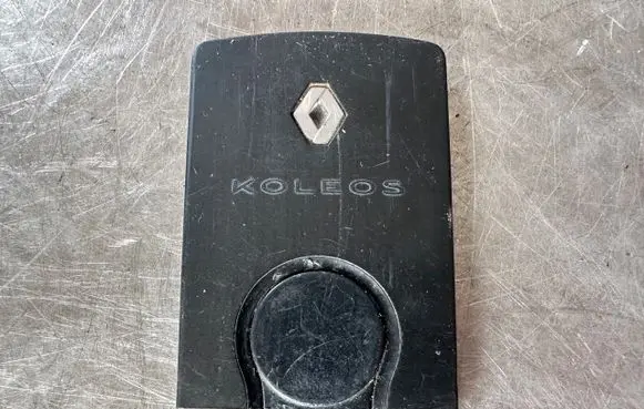 Renault Koleos I Ignition key/card 