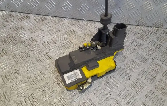 Volvo XC90 Rear door lock 30699758