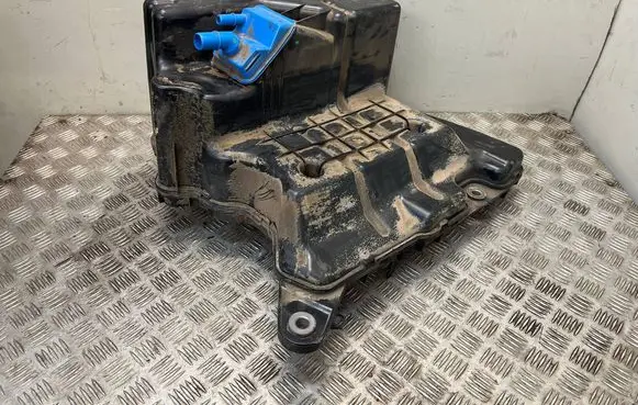 Audi A4 Allroad B9 AdBlue liquid reservoir 8W0131969H 8W0131878BG