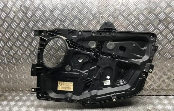 Ford Fiesta Front window lifting mechanism without motor