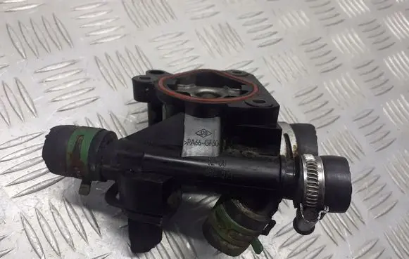 Renault Espace IV Thermostat/thermostat housing 8200801571
