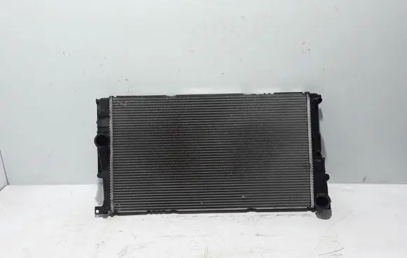 BMW 3 F30 F35 F31 Coolant radiator 7600516