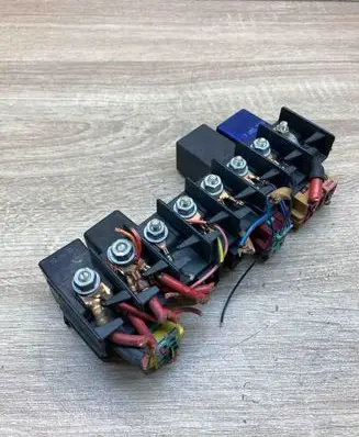 Audi A4 S4 B5 8D Fuse box set 4A0941822 896046