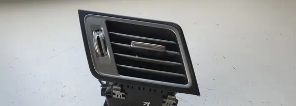 Mercedes-Benz E A207 Dashboard side air vent grill/cover trim A2078300100