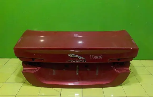 Jaguar XE Tailgate/trunk/boot lid 15AB19