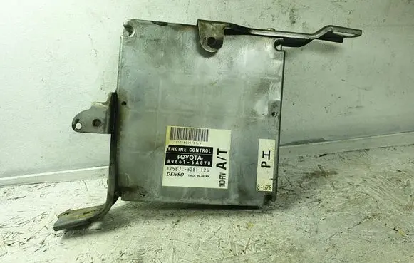 Toyota Land Cruiser (J120) Engine control unit/module 896616A070 1758005281